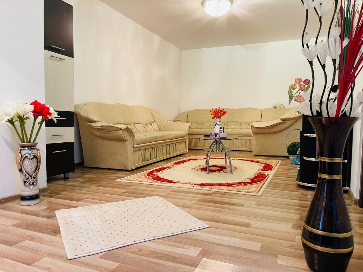 Casa Iris Apartment Яш Екстериор снимка