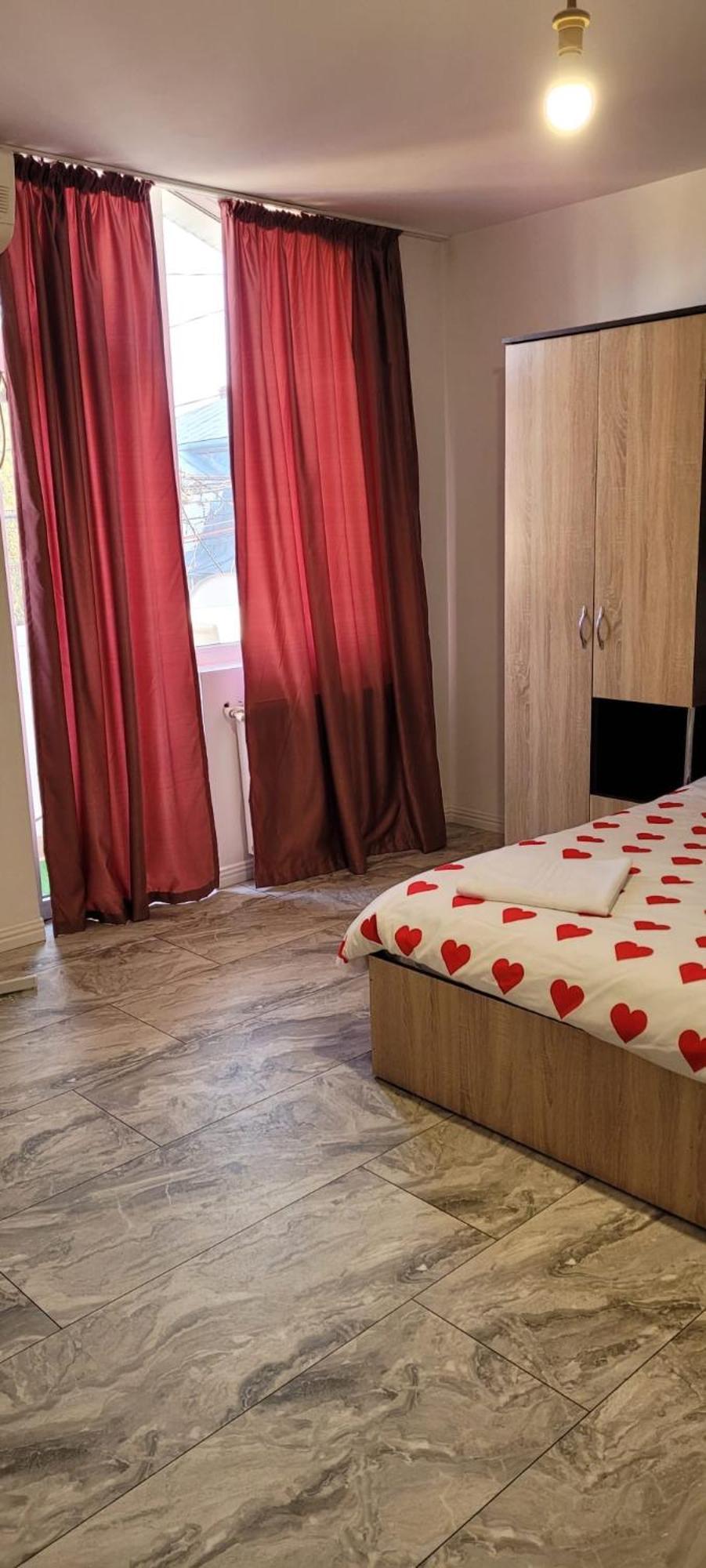 Casa Iris Apartment Яш Екстериор снимка