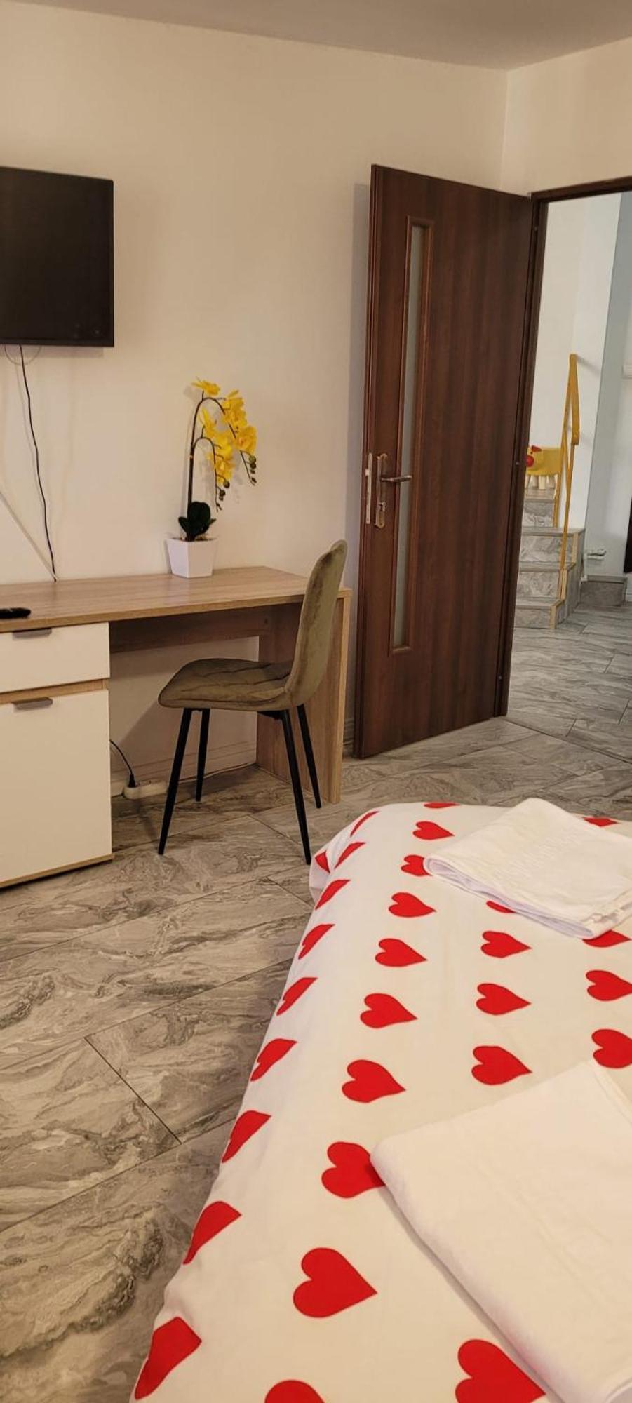 Casa Iris Apartment Яш Екстериор снимка