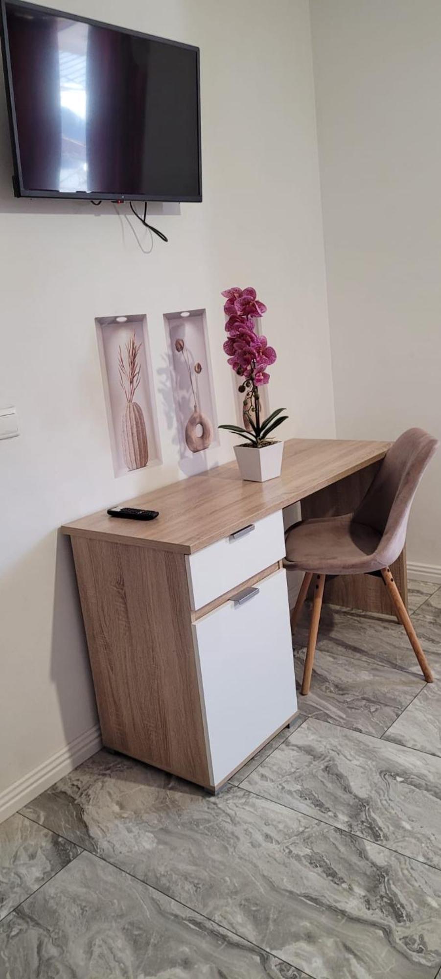 Casa Iris Apartment Яш Екстериор снимка